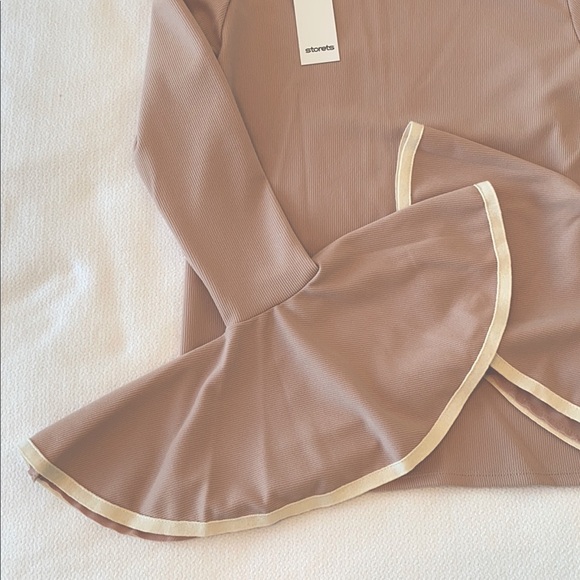 Storets Bell Sleeve Beige Top Size Small - Picture 8 of 8